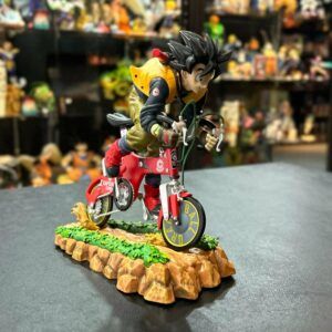 FIGURA GOKU - 20cm - PVC