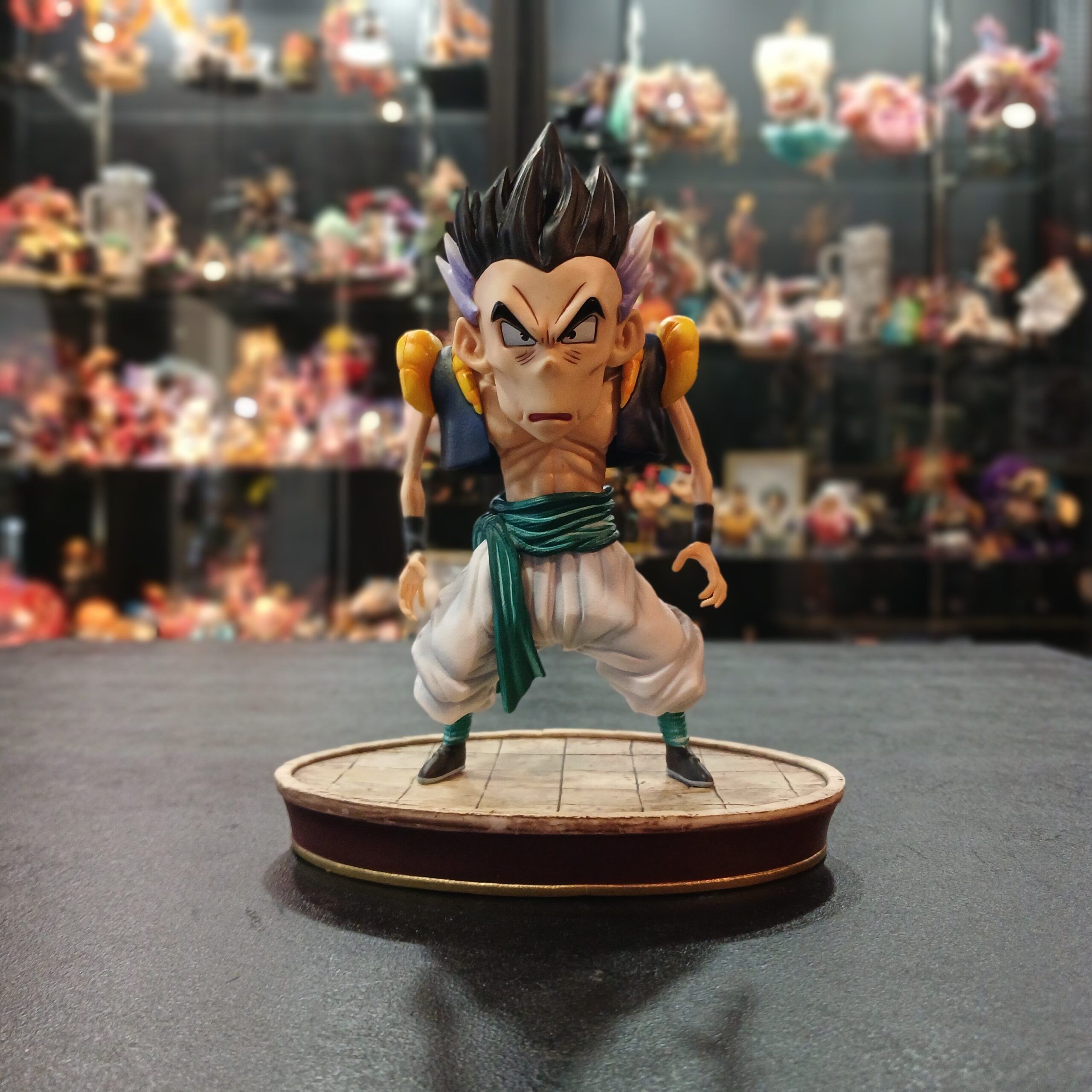 FIGURA GOTENKS-18cm-PVC-HR