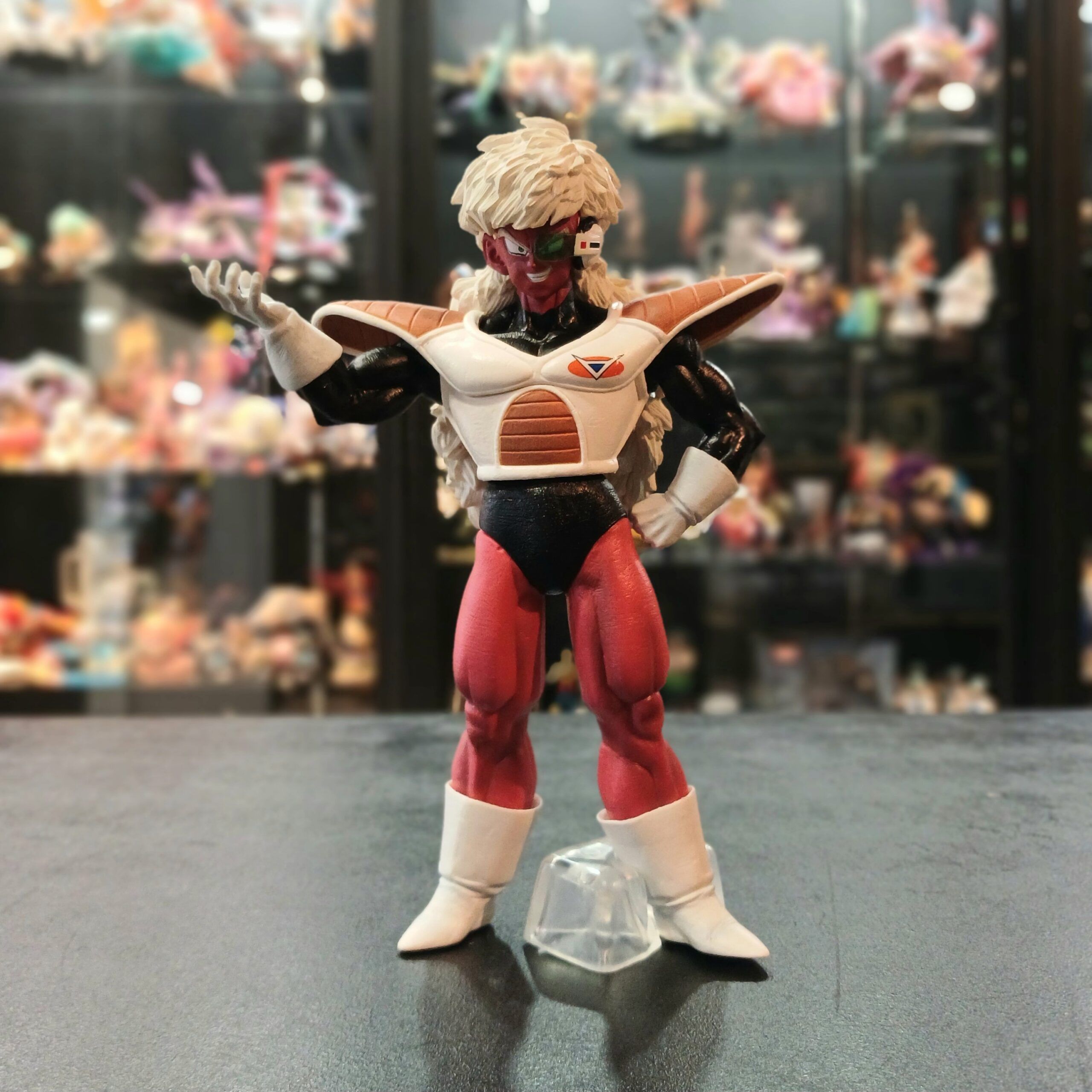 FIGURA FUERZAS GINYU-22cm-PVC-HR