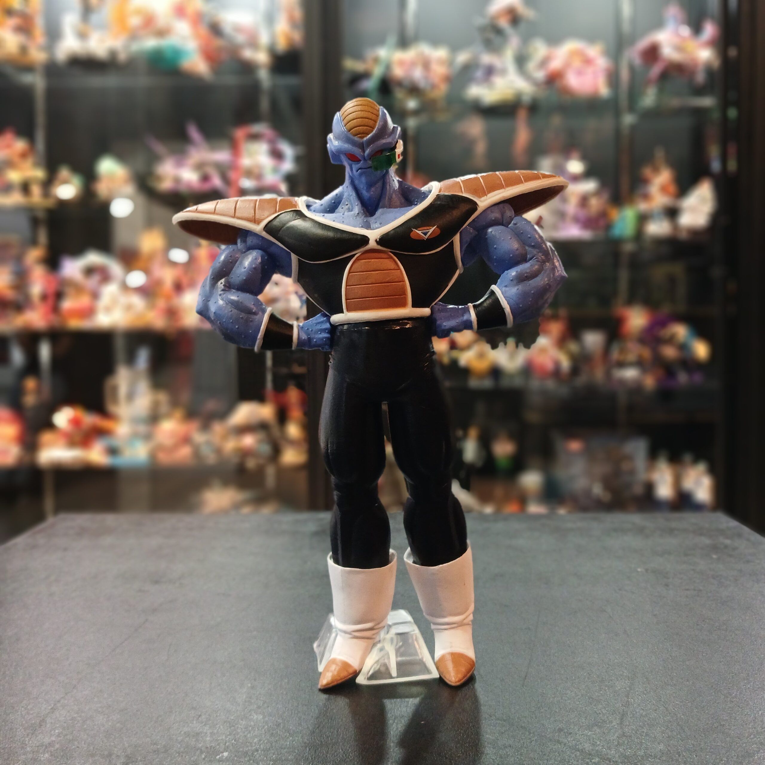 FIGURA FUERZAS GINYU-30cm-PVC