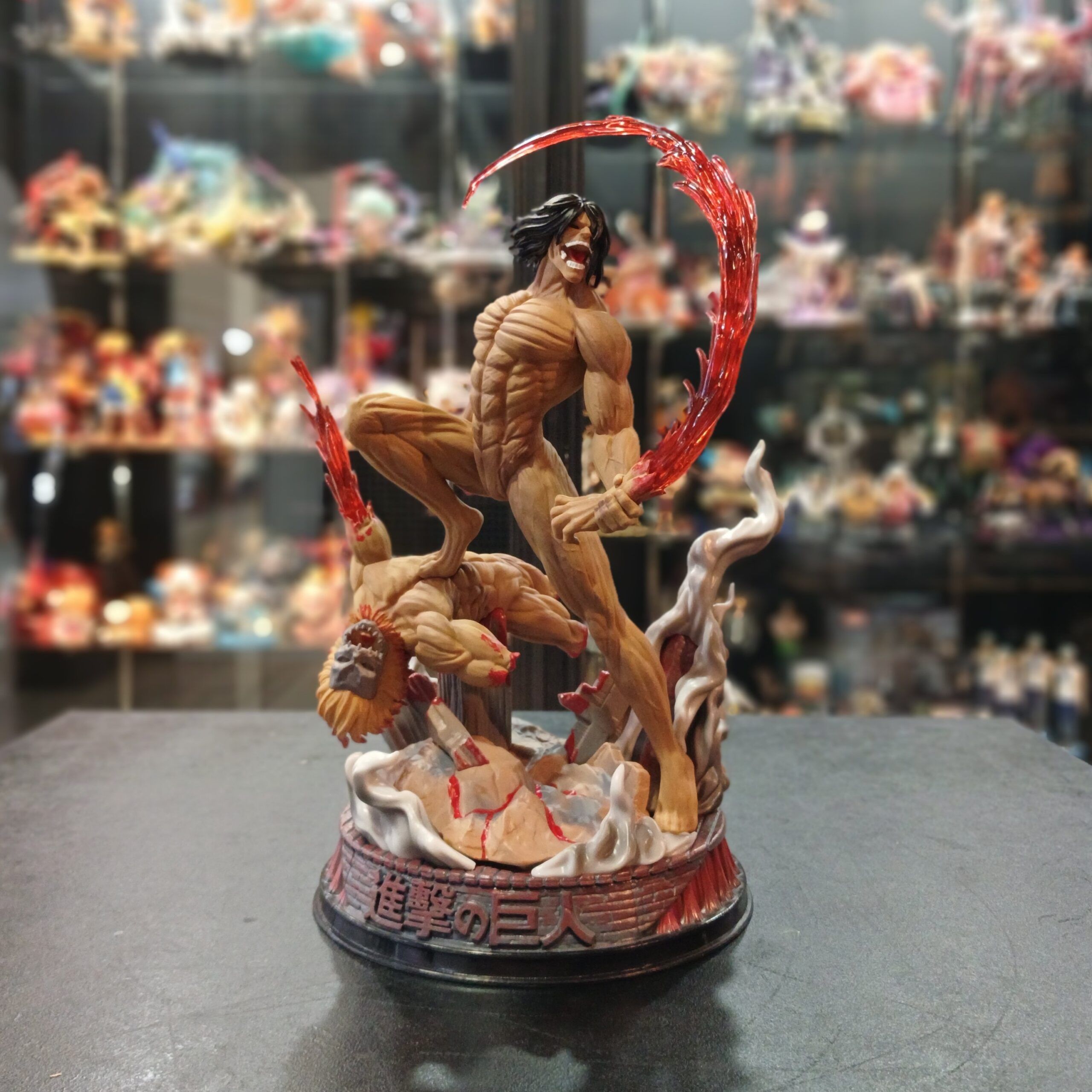 FIGURA ATTACK ON TITAN-EREN-29cm-PVC-HR