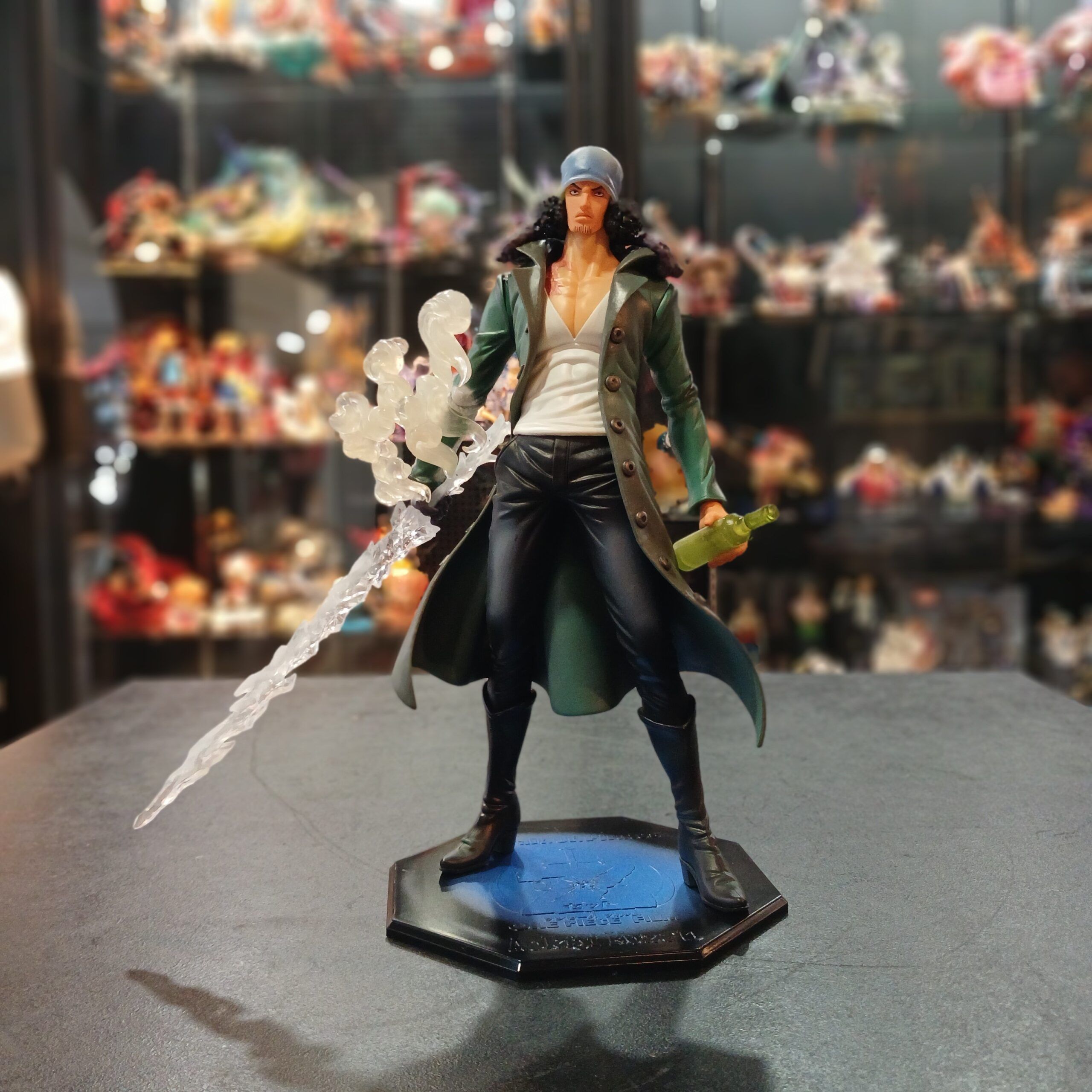 FIGURA KUZAN-27cm-PVC