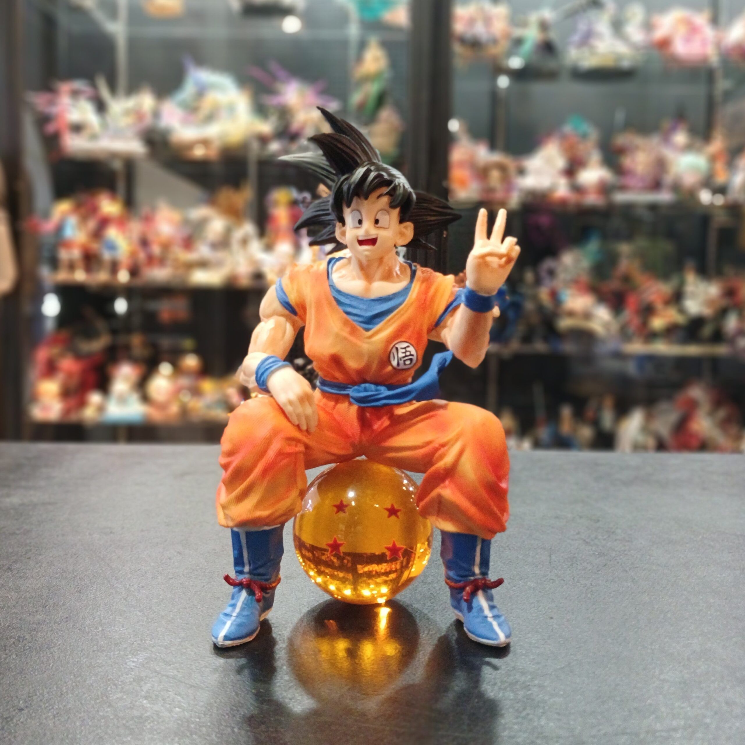 FIGURA GOKU-20cm-PVC-HR