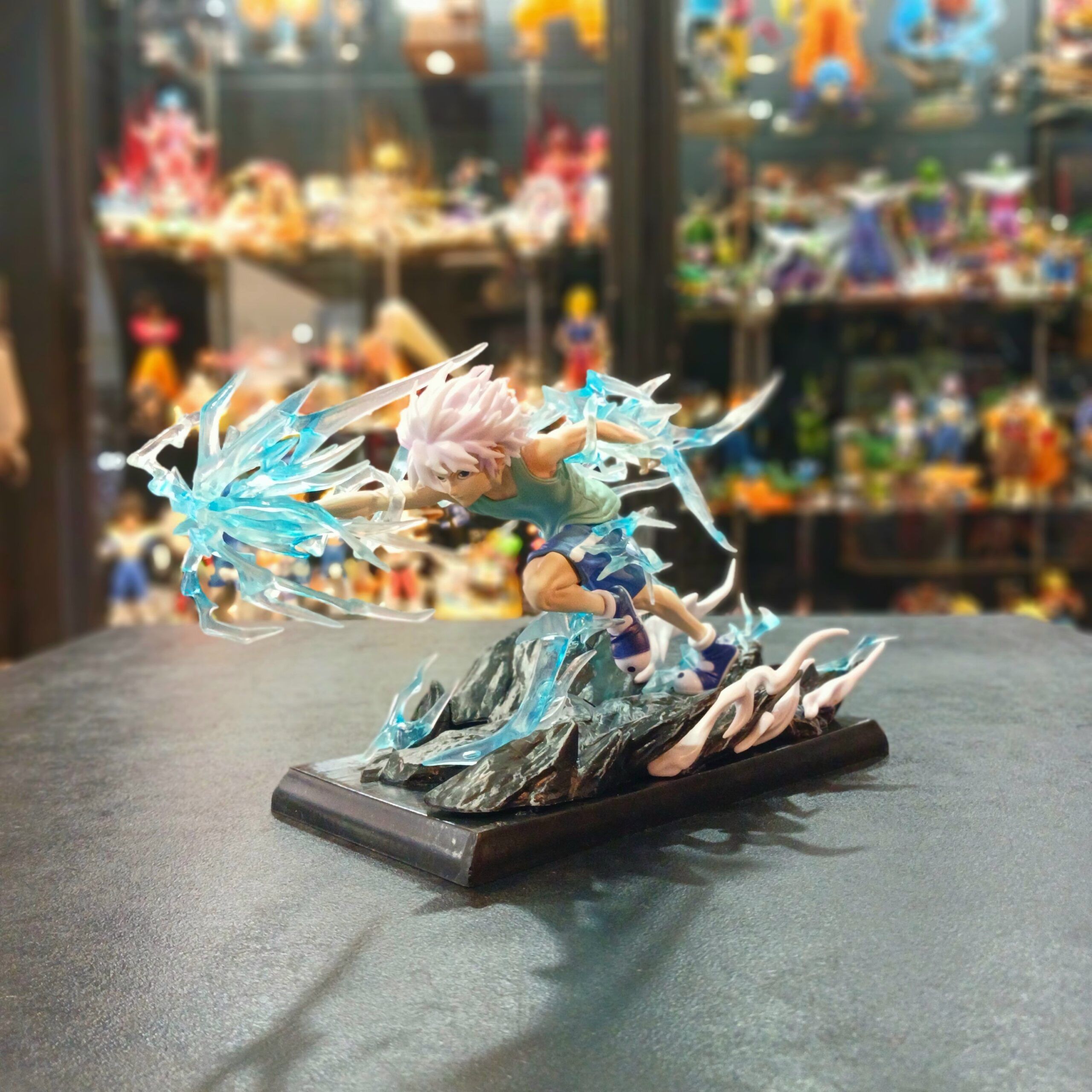 FIGURA HUNTER-KILLUA-18cm-PVC-HR