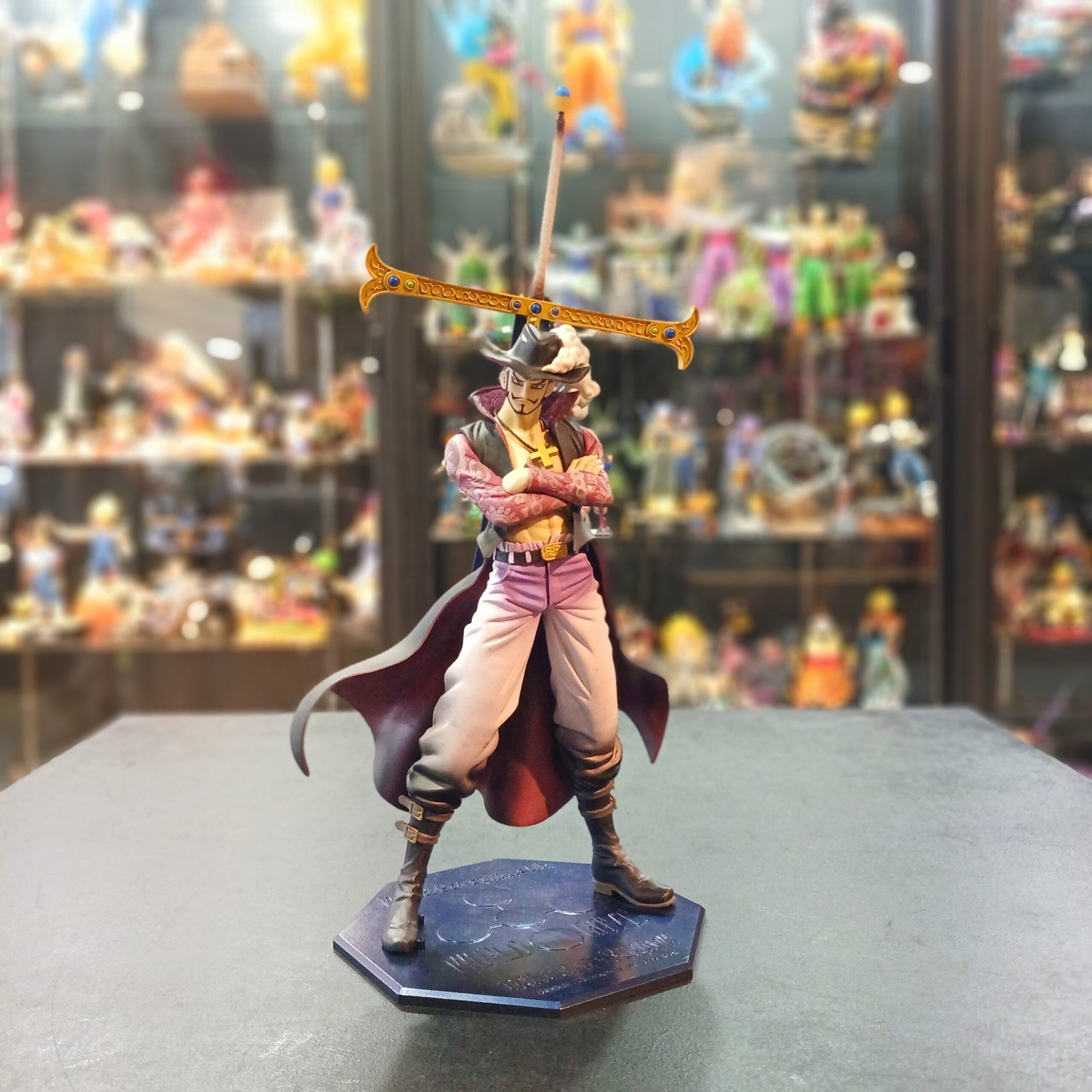 FIGURA MIHAWK-32cm-PVC