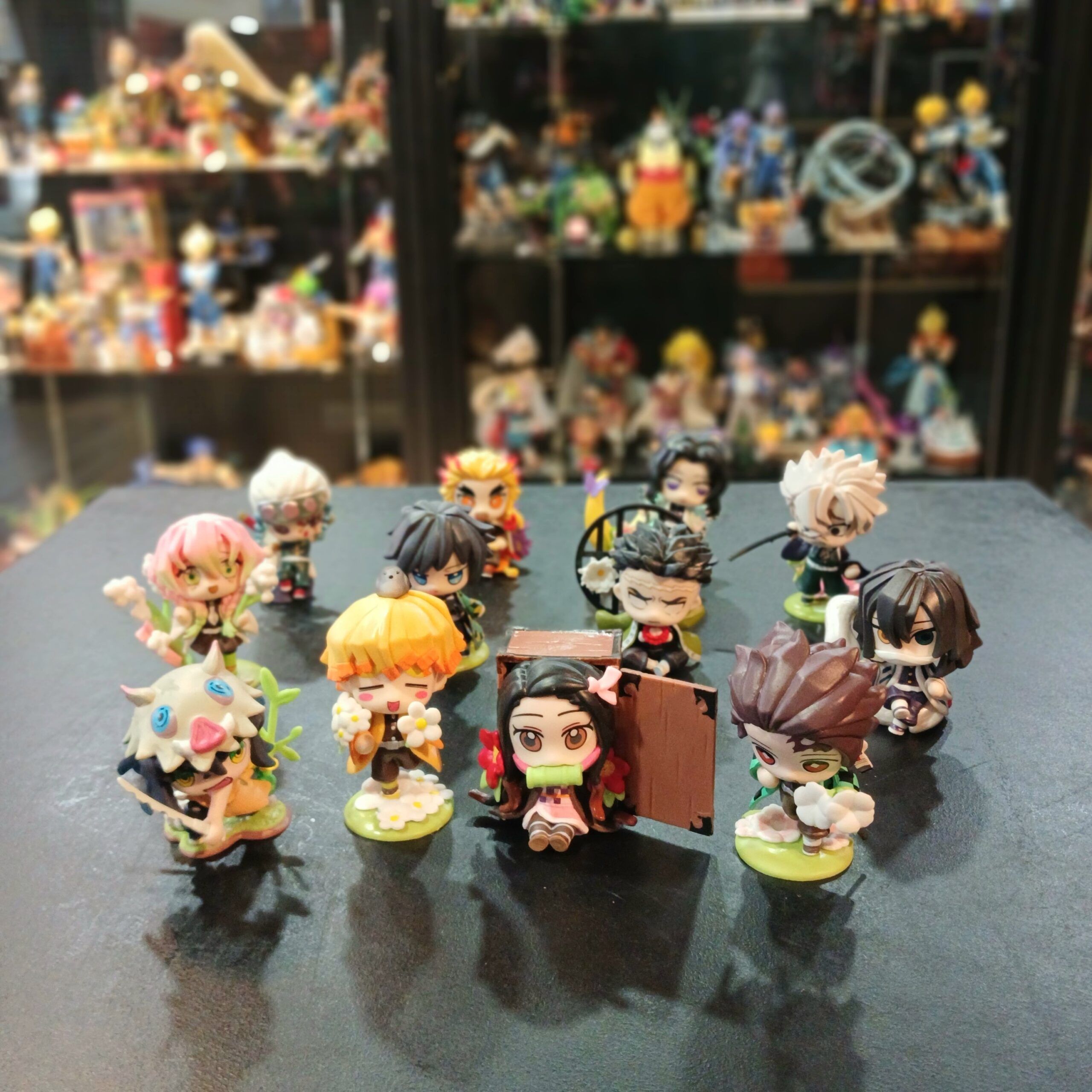 SET FIGURAS DEMON SLAYER-HR